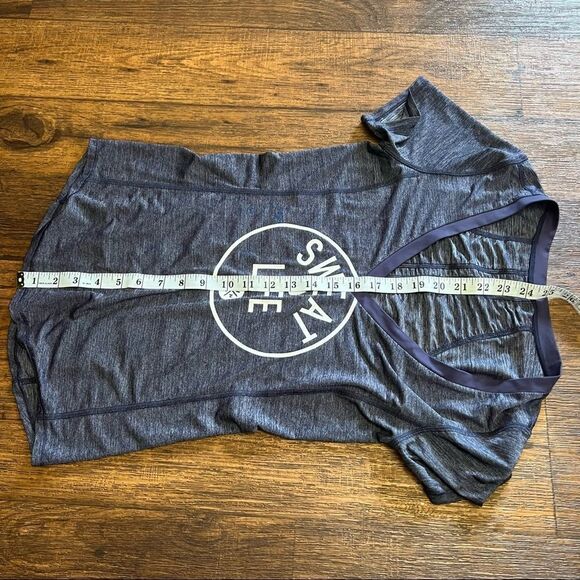 Lululemon runner up short sleeve shirt - Picture 4 of 6